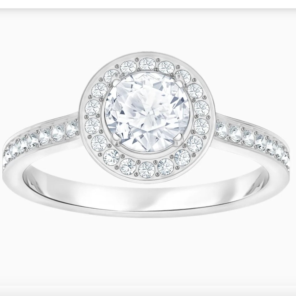 SOLD OUT! NWOT! Swarovski Attract Rround Ring